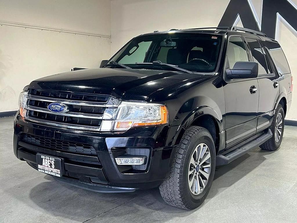 2016 Ford Expedition XLT image 1