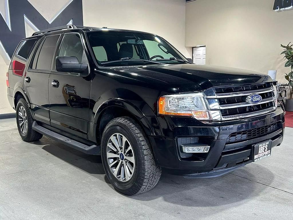 2016 Ford Expedition XLT image 3