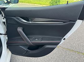 2017 Maserati Ghibli