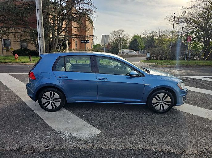 2016 Volkswagen e-Golf