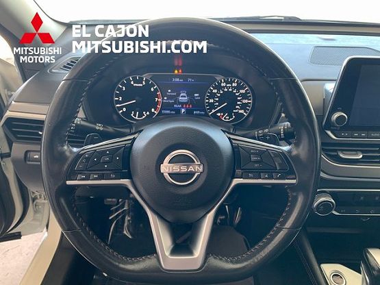 2023 Nissan Altima SR photo 11