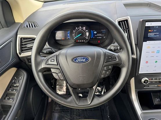 2024 Ford Edge SE photo 11