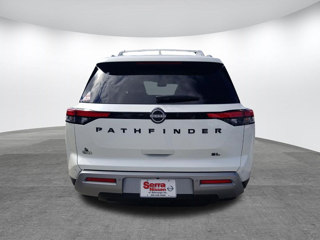 2024 Nissan Pathfinder SL image 5