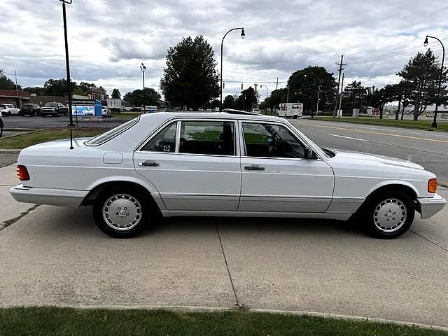 1991 Mercedes-Benz 560