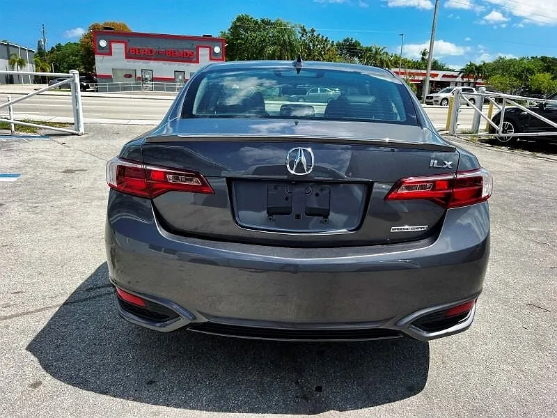 2018 Acura ILX Special Edition image 4