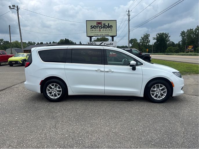 2020 Chrysler Voyager