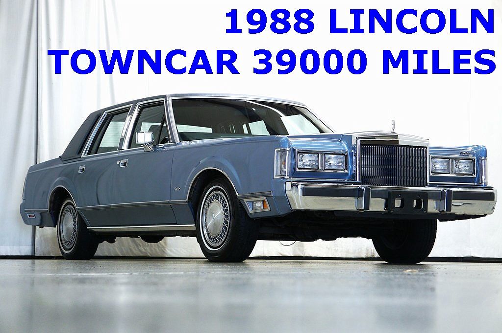 1988 Lincoln Town Car null image 0
