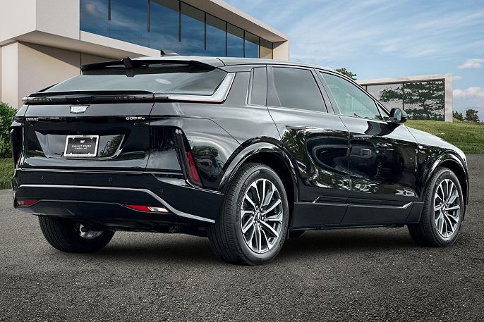2025 Cadillac Lyriq