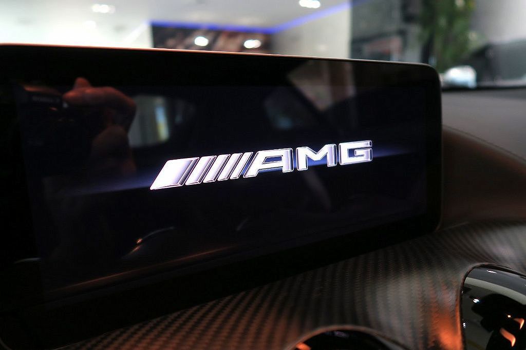 2020 Mercedes-Benz AMG GT R Pro image 38