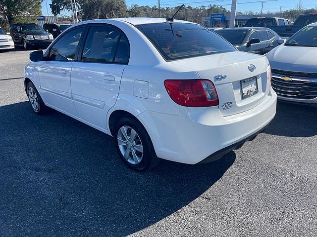 2010 Kia Rio LX image 3