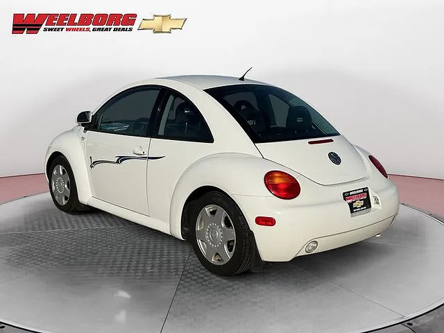 2000 Volkswagen New Beetle