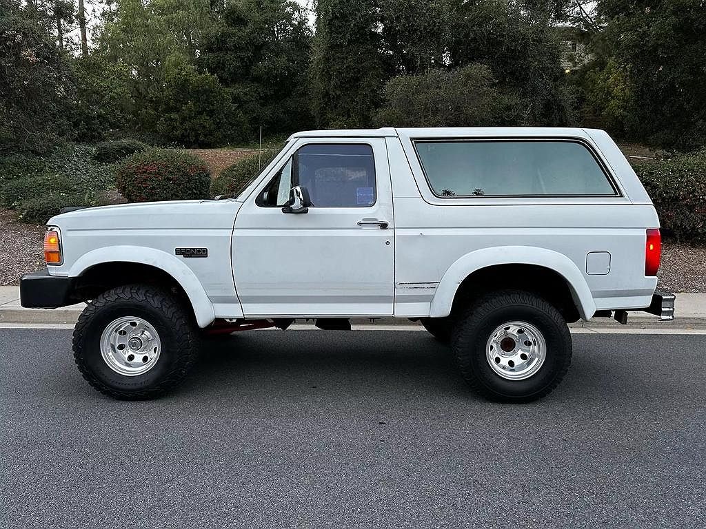 1993 Ford Bronco null image 3