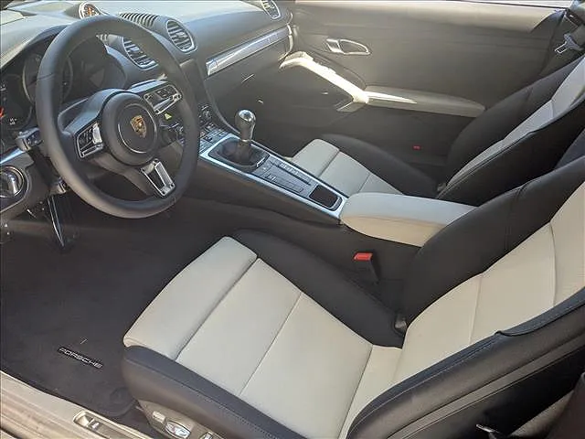 2025 Porsche 718 Cayman