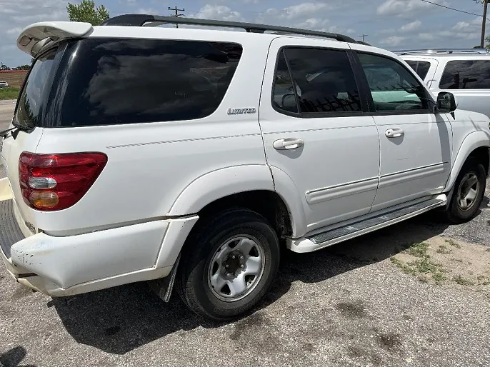 2004 Toyota Sequoia