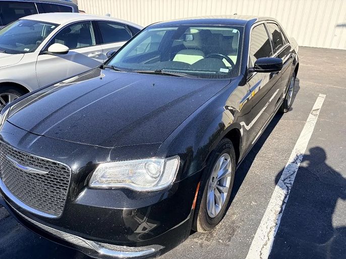 2020 Chrysler 300