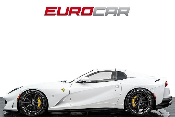 2021 Ferrari 812 GTS