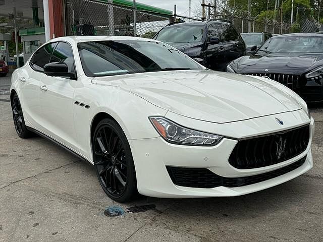 2021 Maserati Ghibli S image 0
