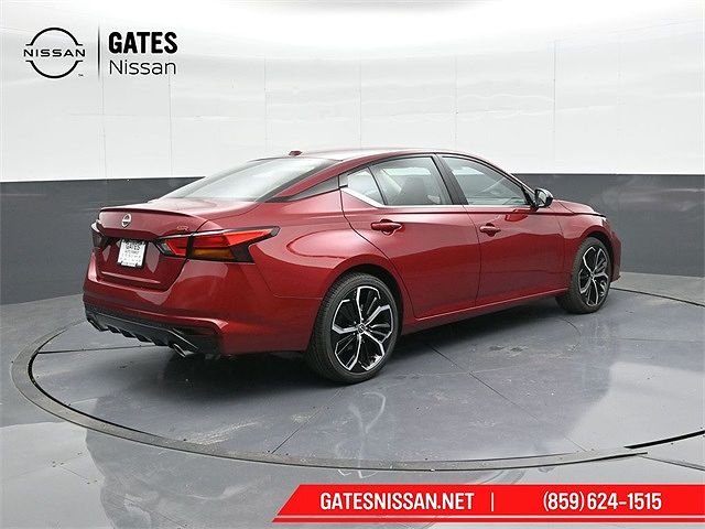 2025 Nissan Altima