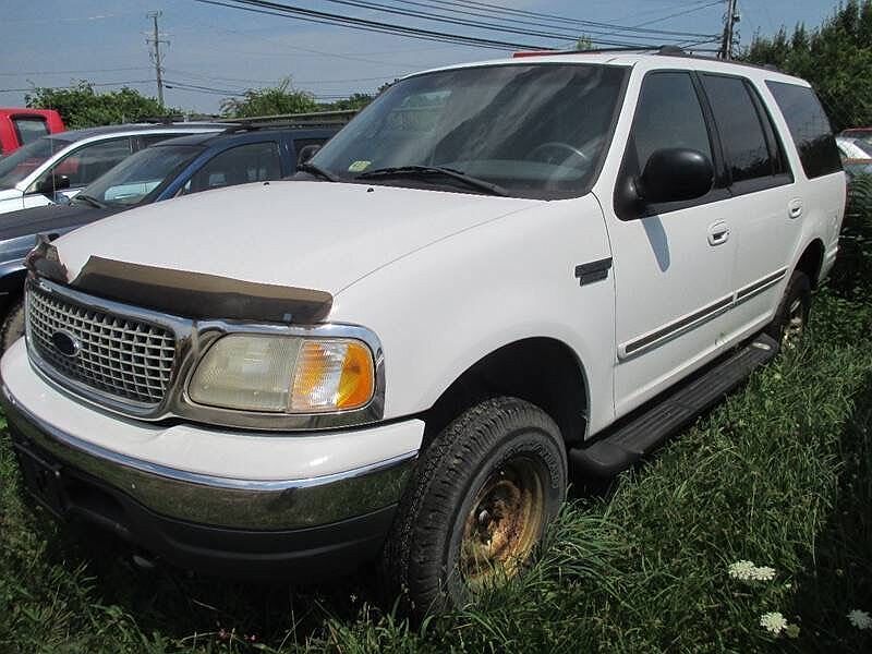 2000 Ford Expedition XLT image 2