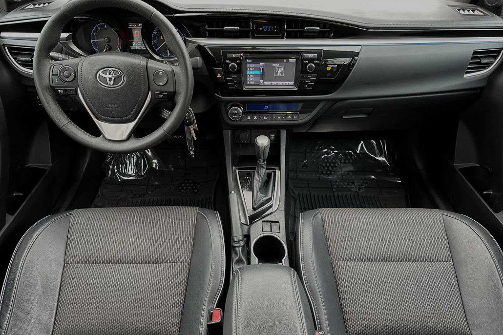2015 Toyota Corolla S image 2
