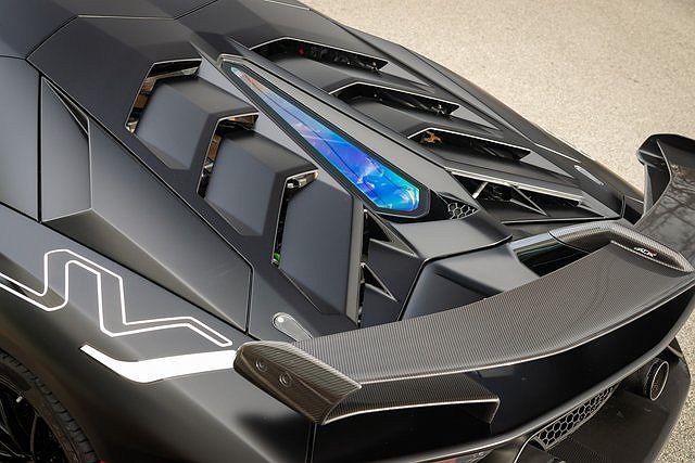 2019 Lamborghini Aventador SVJ image 34