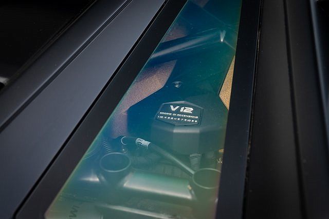2019 Lamborghini Aventador SVJ image 36