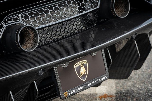 2019 Lamborghini Aventador SVJ image 81