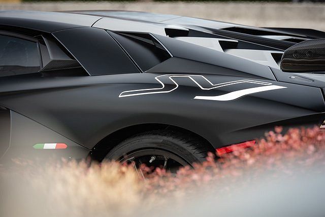 2019 Lamborghini Aventador SVJ image 82