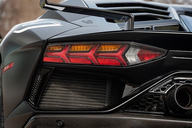 2019 Lamborghini Aventador SVJ image 84