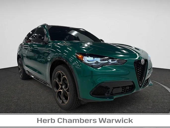2025 Alfa Romeo Stelvio