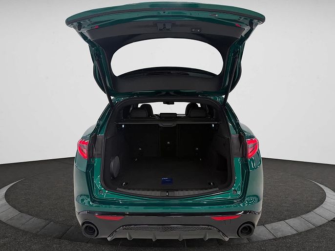 2025 Alfa Romeo Stelvio