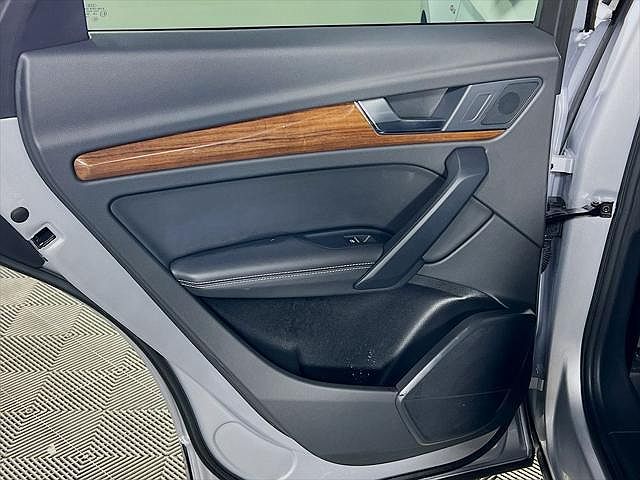 2022 Audi Q5 Premium Plus image 18
