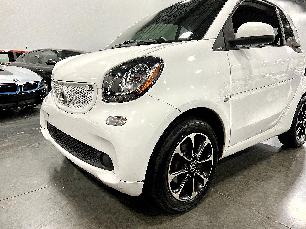 2016 Smart Fortwo Passion image 21