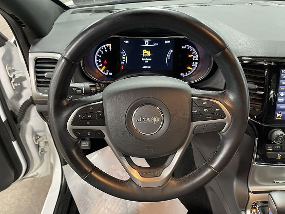 2022 Jeep Cherokee Laredo X photo 5