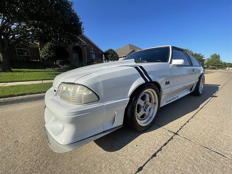 1989 Ford Mustang GT image 19