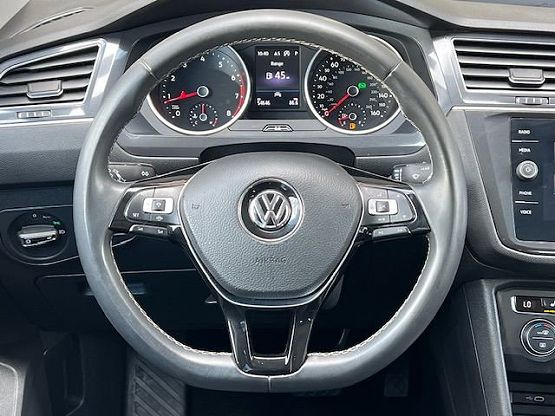 2021 Volkswagen Tiguan SE photo 10