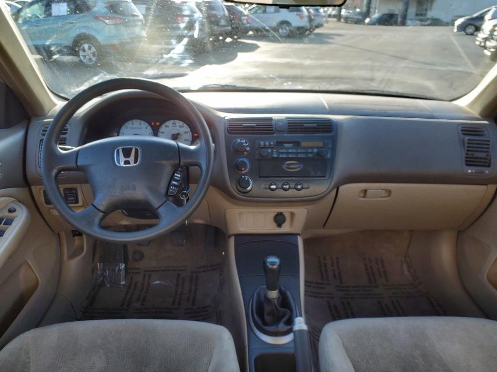 2002 Honda Civic LX image 3