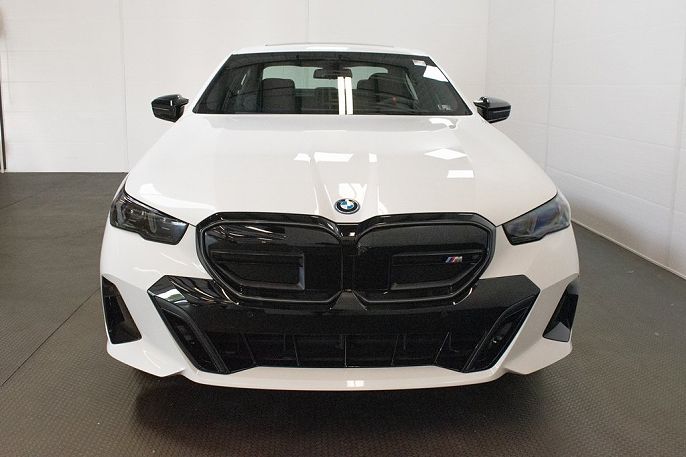 2025 BMW i5