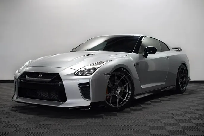 2020 Nissan GT-R