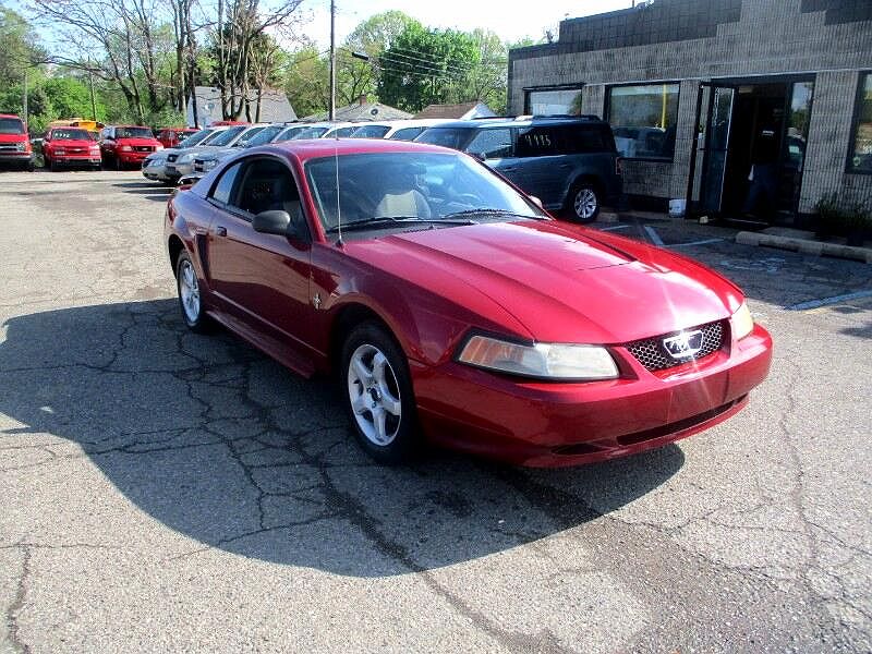 2003 Ford Mustang Standard image 0
