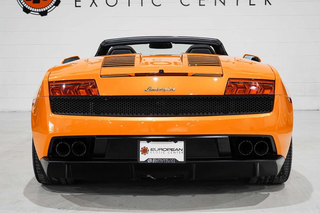 2014 Lamborghini Gallardo LP550 image 2