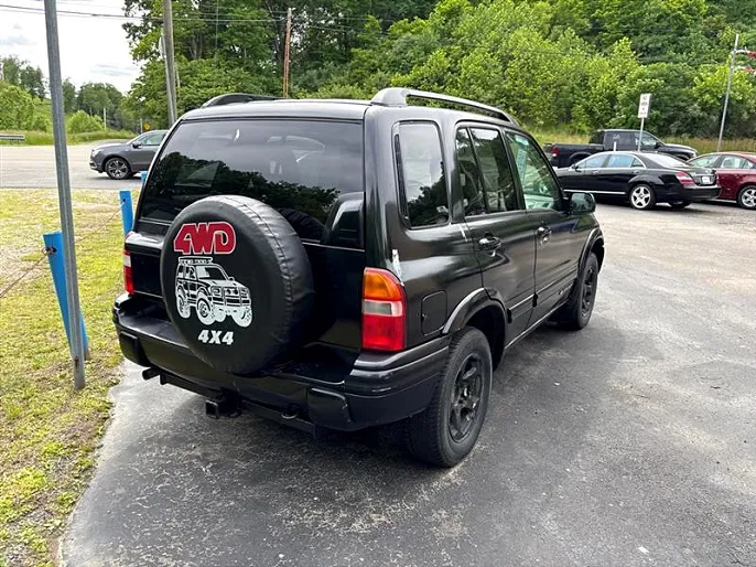 2004 Chevrolet Tracker