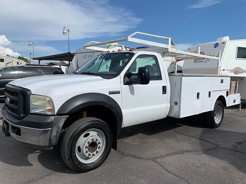 2007 Ford F-550 XL image 0