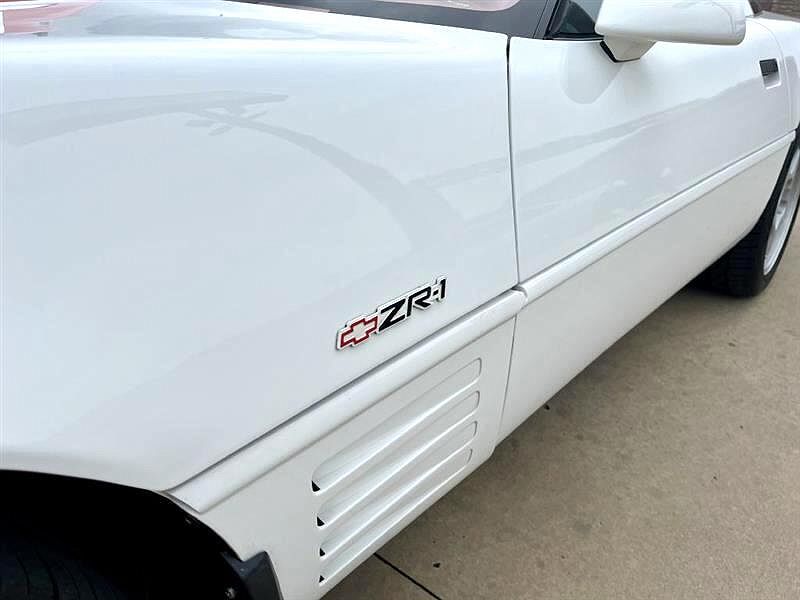 1991 Chevrolet Corvette ZR1 image 3