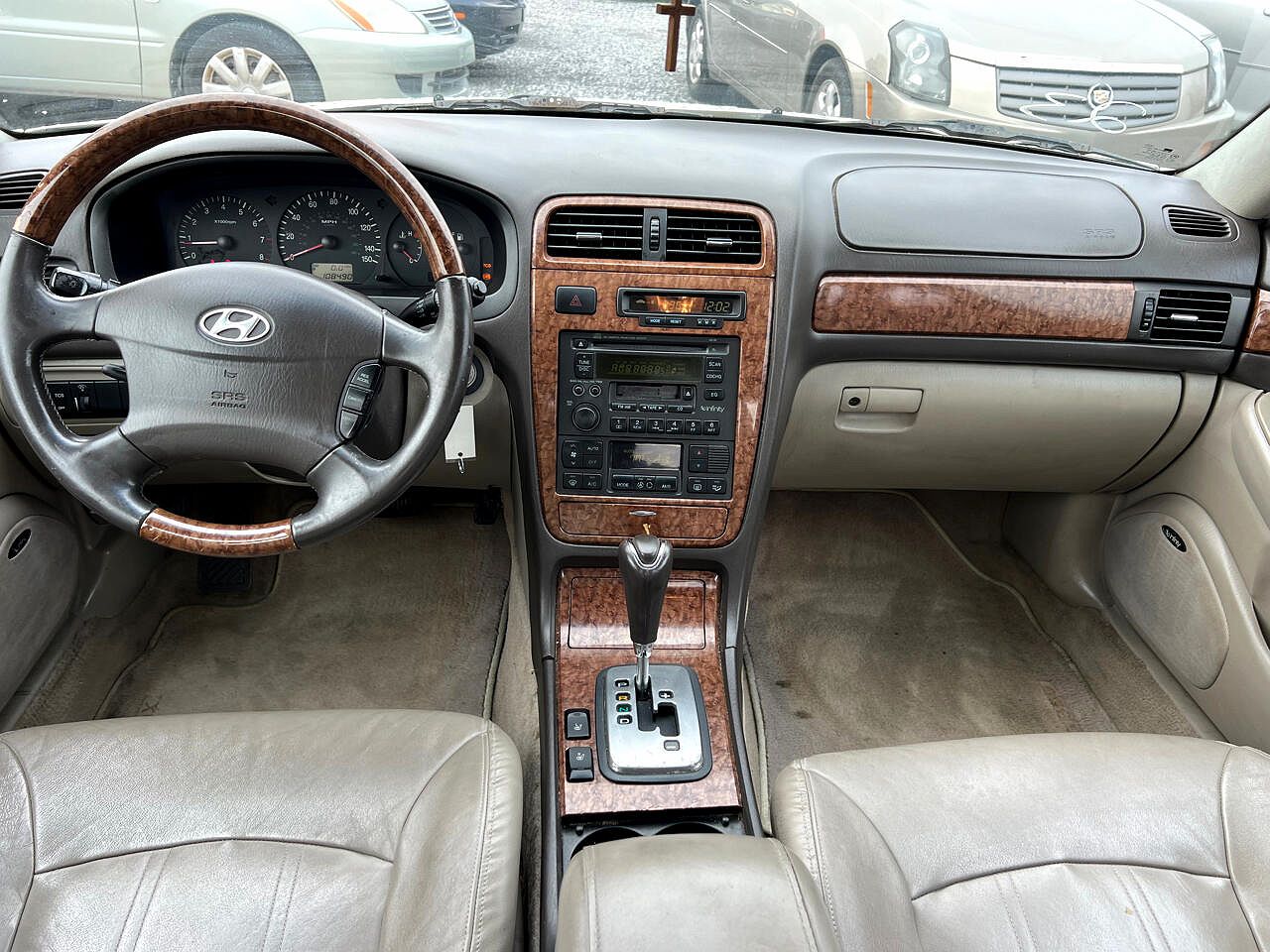 2005 Hyundai XG350 Base image 9