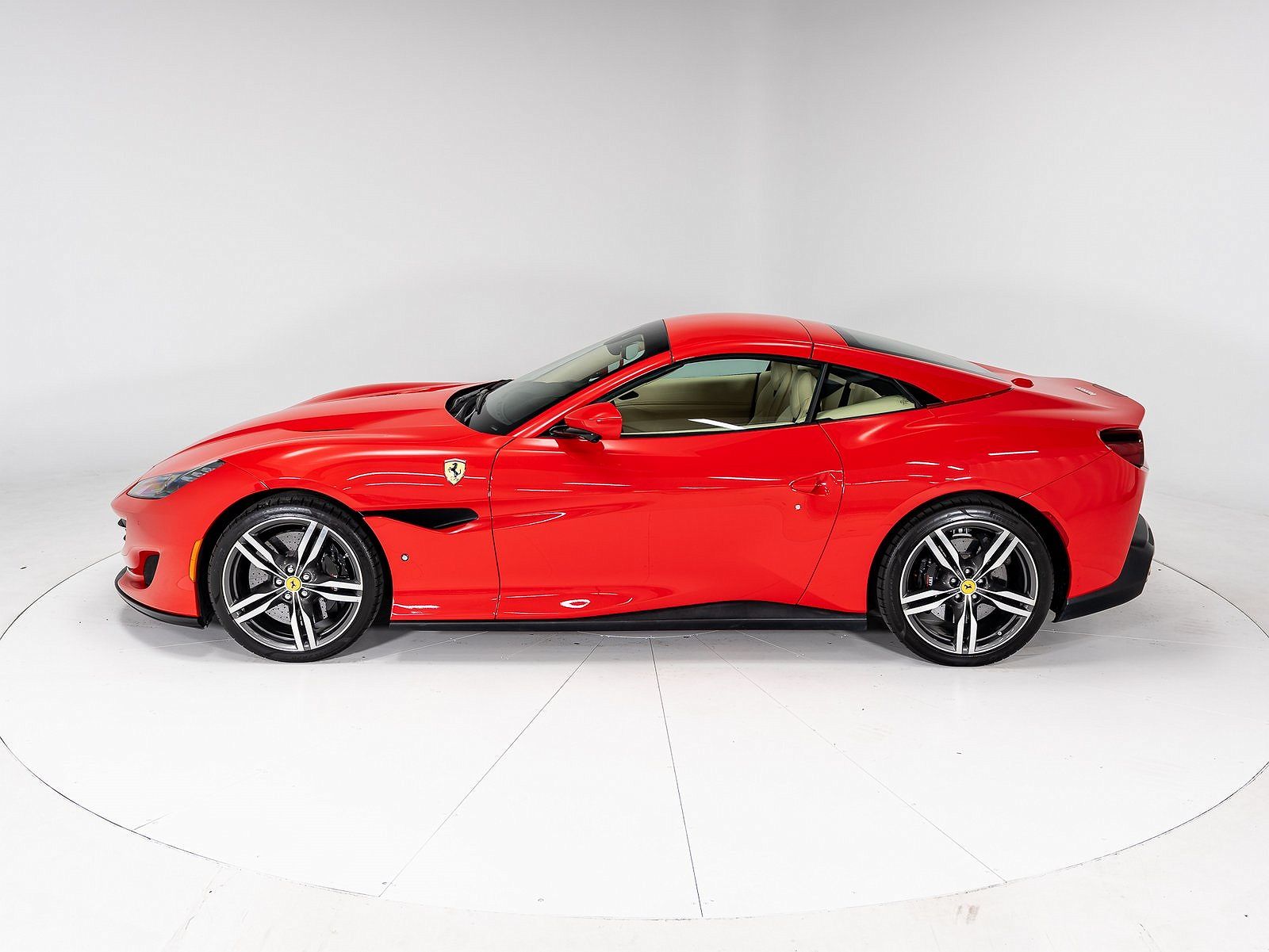 2020 Ferrari Portofino null image 10