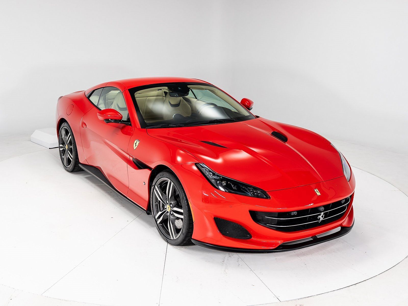 2020 Ferrari Portofino null image 15