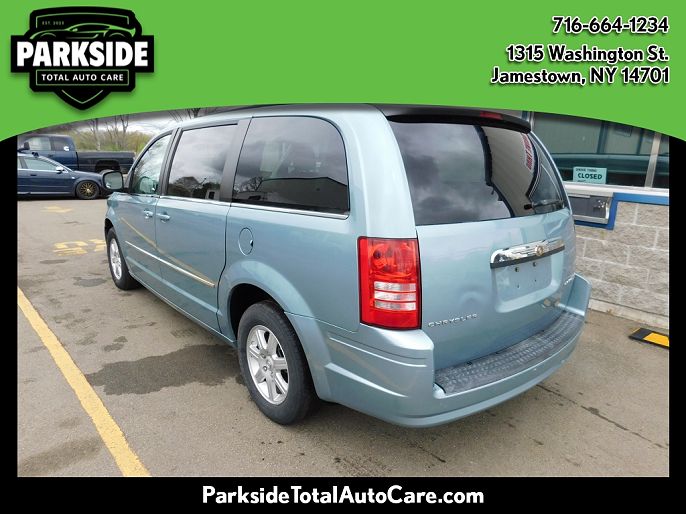 2010 Chrysler Town & Country