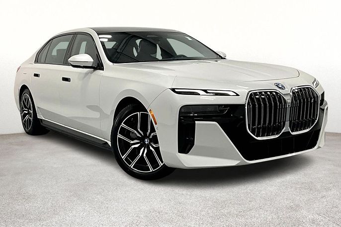2025 BMW i7