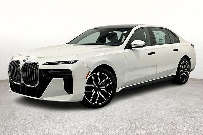 2025 BMW i7